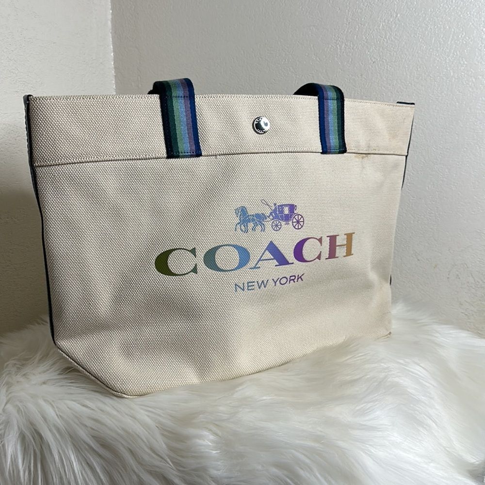 💯Authentic Coach Rainbow Tote Bag 🍀 - Picture 12 of 13